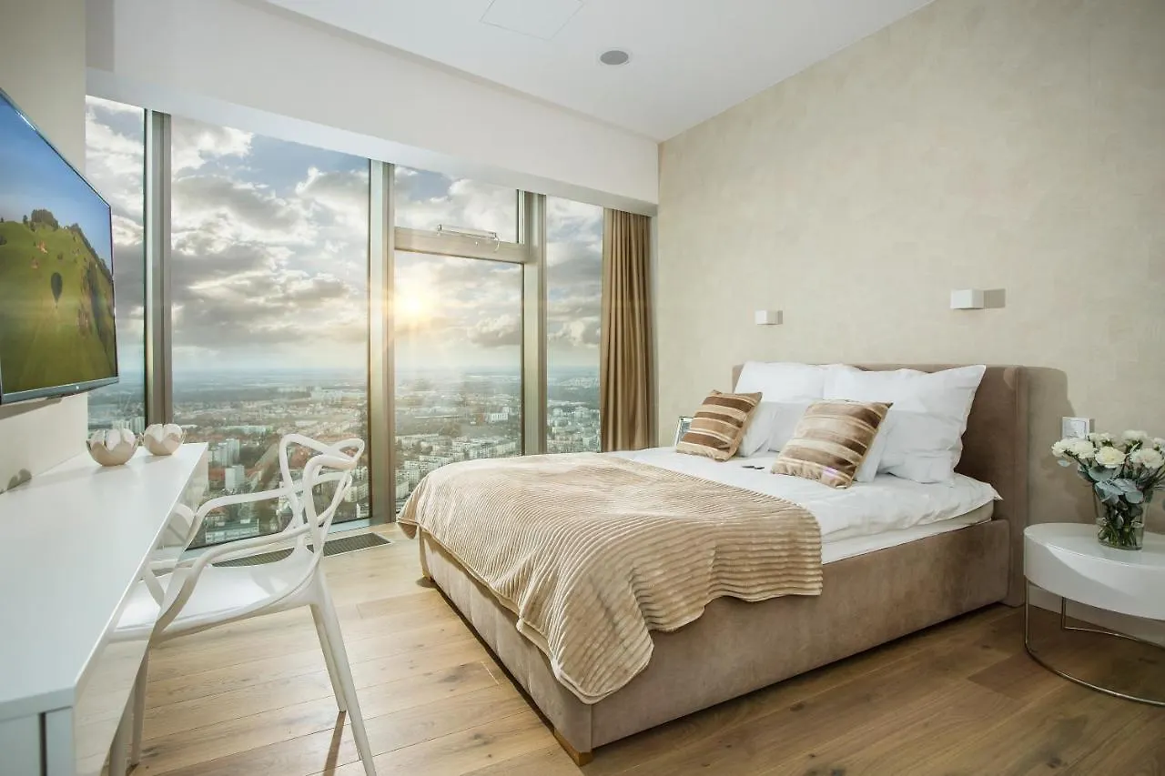 Apartamenty Sky Tower Wroclaw 0*,