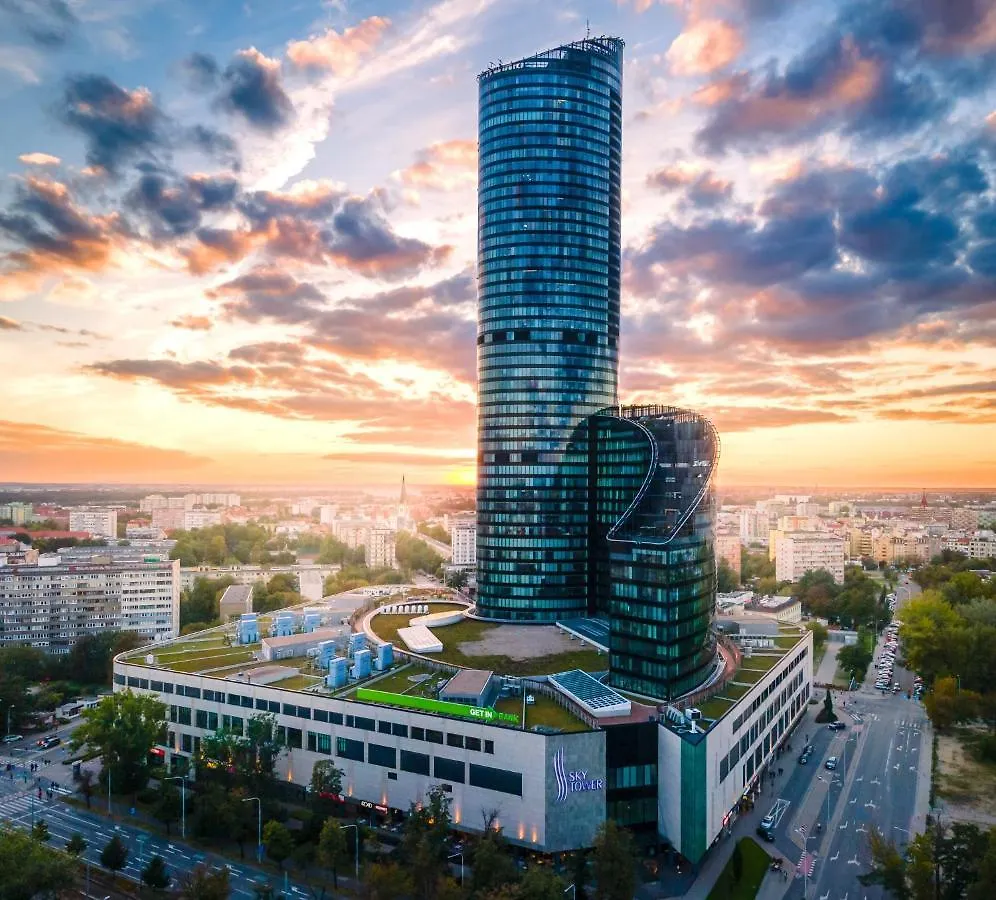Apartment Apartamenty Sky Tower Wroclaw