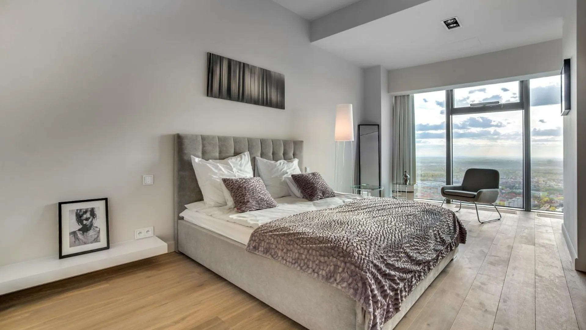 Apartment Apartamenty Sky Tower Wroclaw