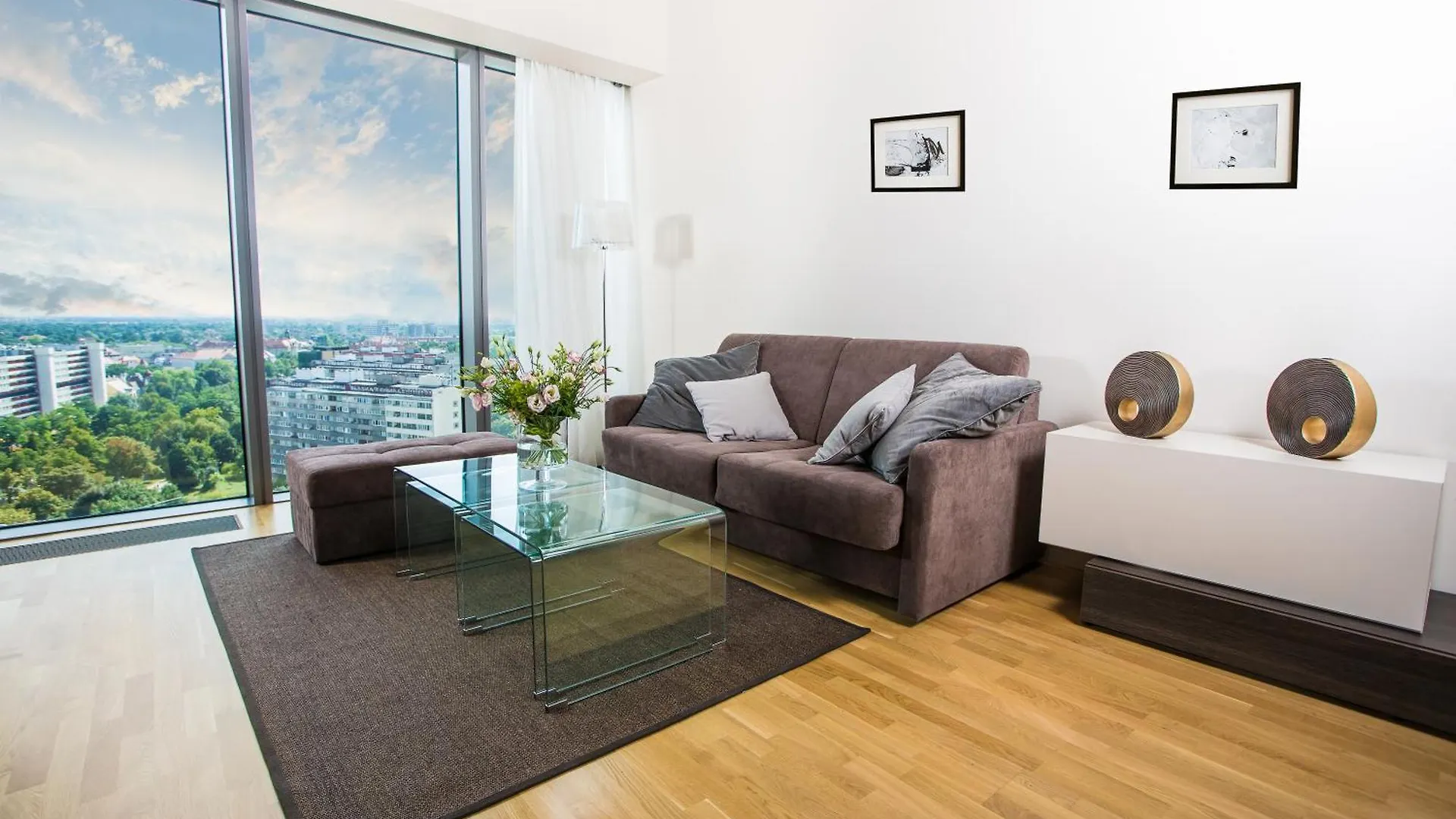 Apartamenty Sky Tower Wroclaw 0*,  Poland
